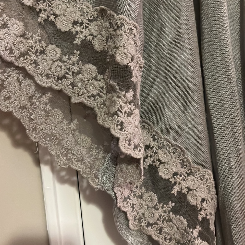 Grey kimono - Picture 2 of 6